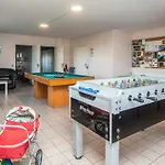 4 Person In Højer